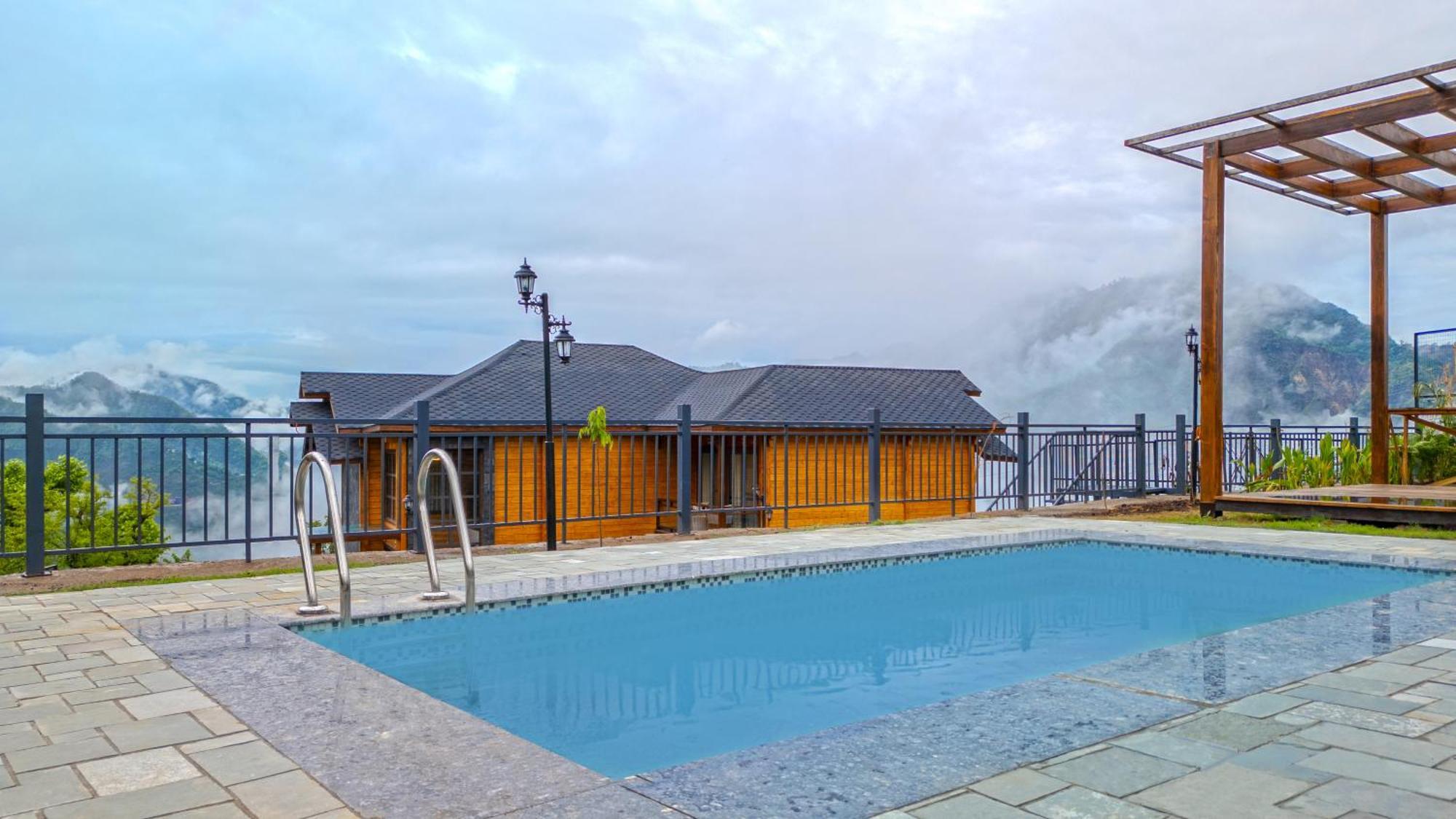 Ama Stays & Trails Kashi House, Rishikesh Exterior photo